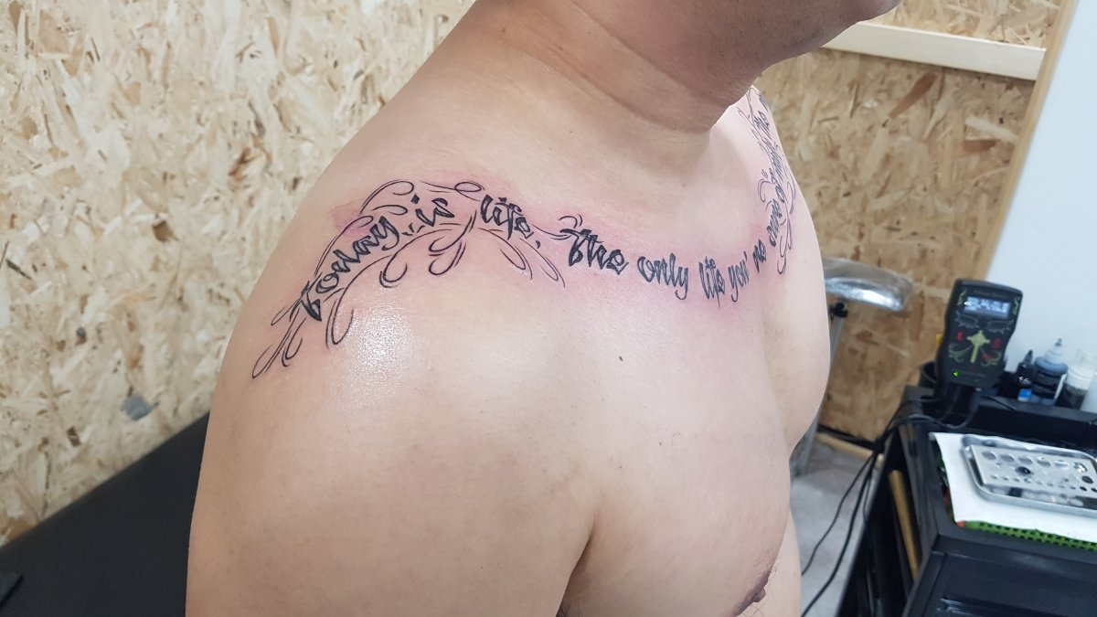 건대타투 포트폴리오 - “상처를 딛고, 오늘을 살아내다”